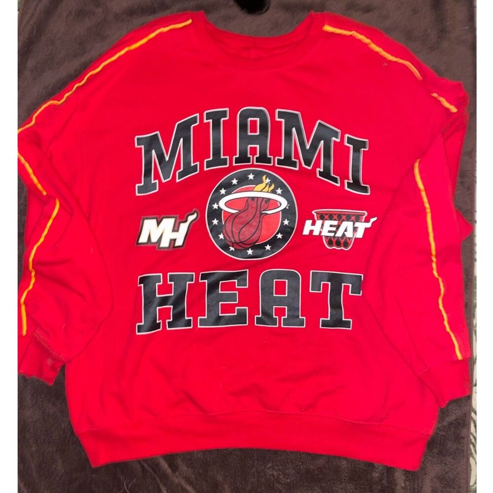 Vintage NBA Miami Heat Crewneck Sweatshirt Red Yellow Pullover, Men's XXL 2XL